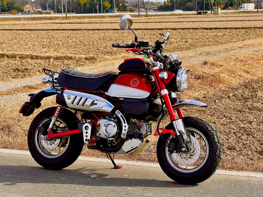 寄り道しているバイク